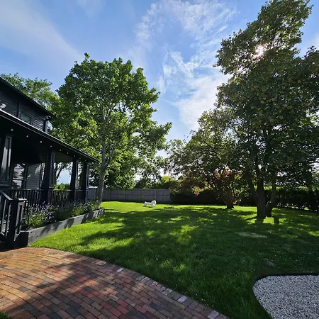 Vine & Sand--Southold Ny'S Newest B&B-3